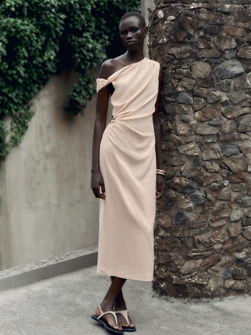 ASYMMETRIC LINEN-BLEND MIDI DRESS WITH APPLIQUÉ.